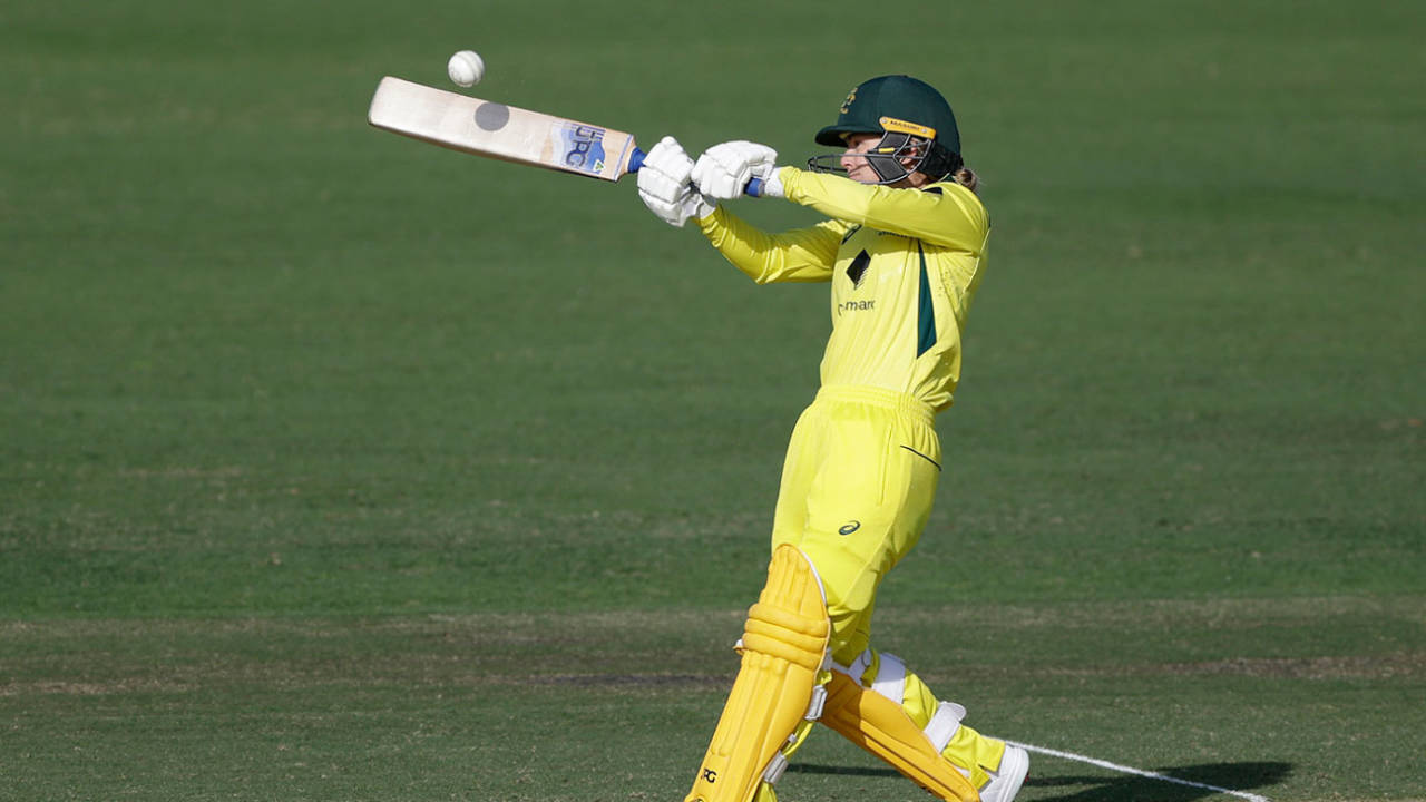 Katie Mack takes on the short ball, Australia A vs India, 2nd T20, Allan Border Field, August 9, 2024