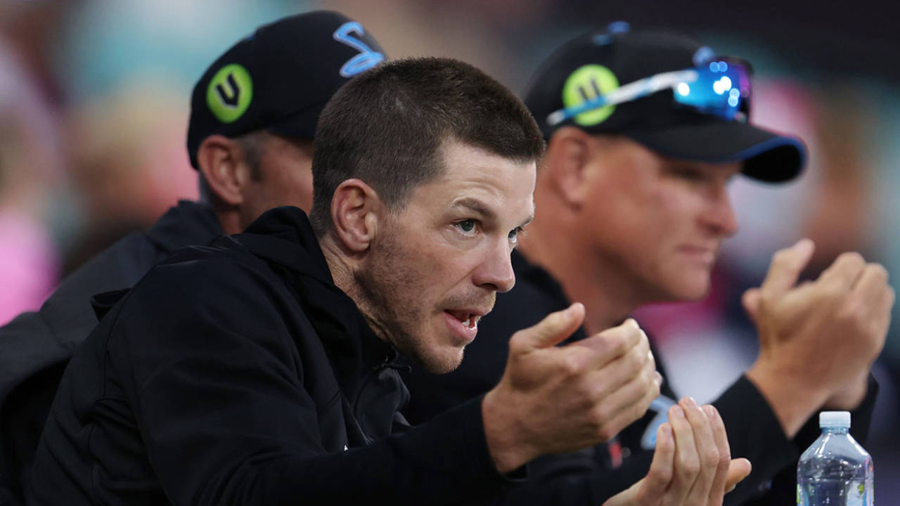 Tim Paine in the dugout, Sydney Sixers vs Adelaide Strikers, BBL, SCG, December 22, 2023