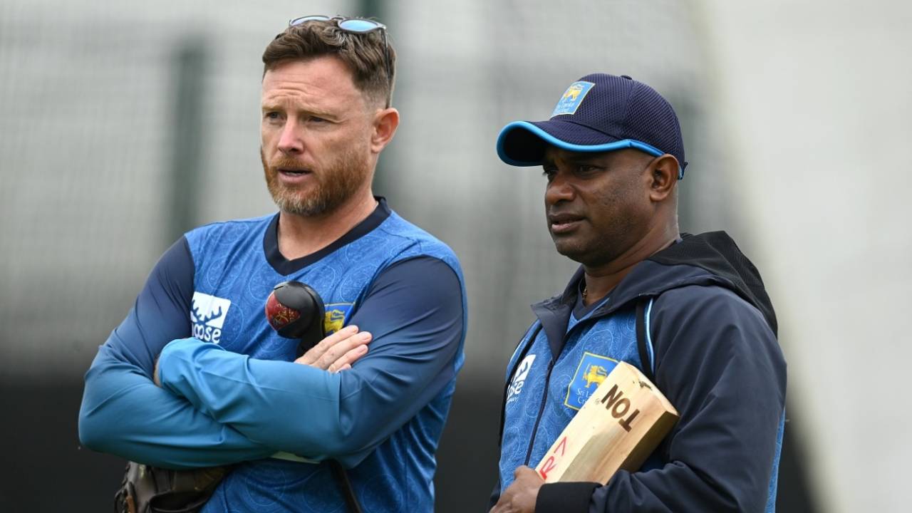 Ian Bell has a chat with Sanath Jayasuriya, Manchester, August 19, 2024