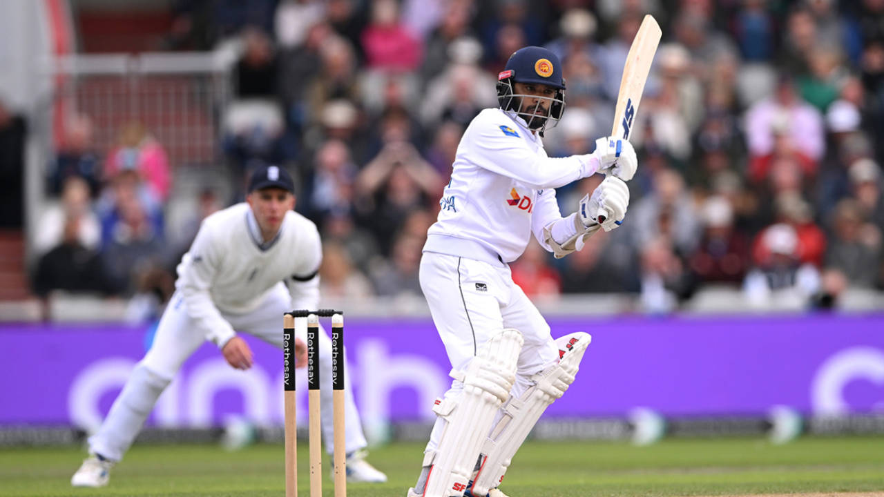 Dhananjaya de Silva offered some resistance for Sri Lanka, England vs Sri Lanka, 1st Test, Emirates Old Trafford, August 21, 2024