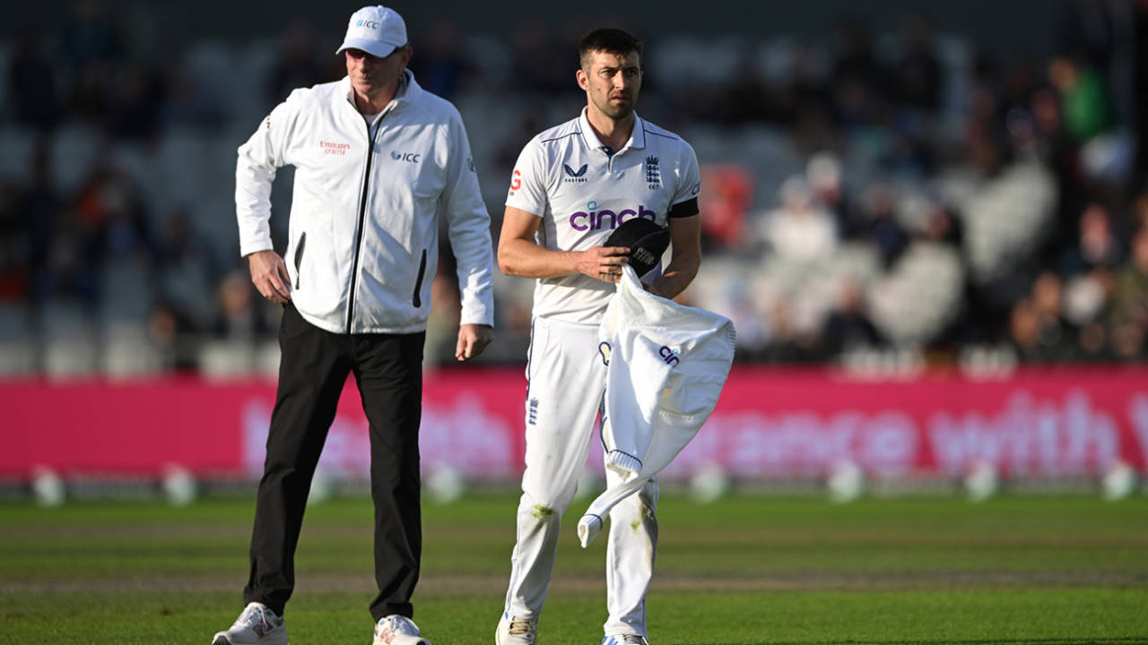 Mark Wood left the field with an injury, England vs Sri Lanka, 1st Test, Emirates Old Trafford, 3rd day, August 23, 2024