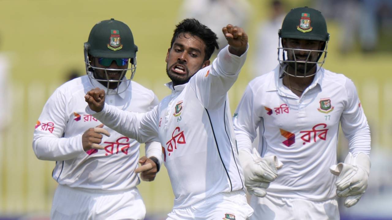 Mehidy Hasan Miraz exults after dislodging Mohammad Rizwan, Pakistan vs Bangladesh, 1st Test, Rawalpindi, 5th day, August 25, 2024