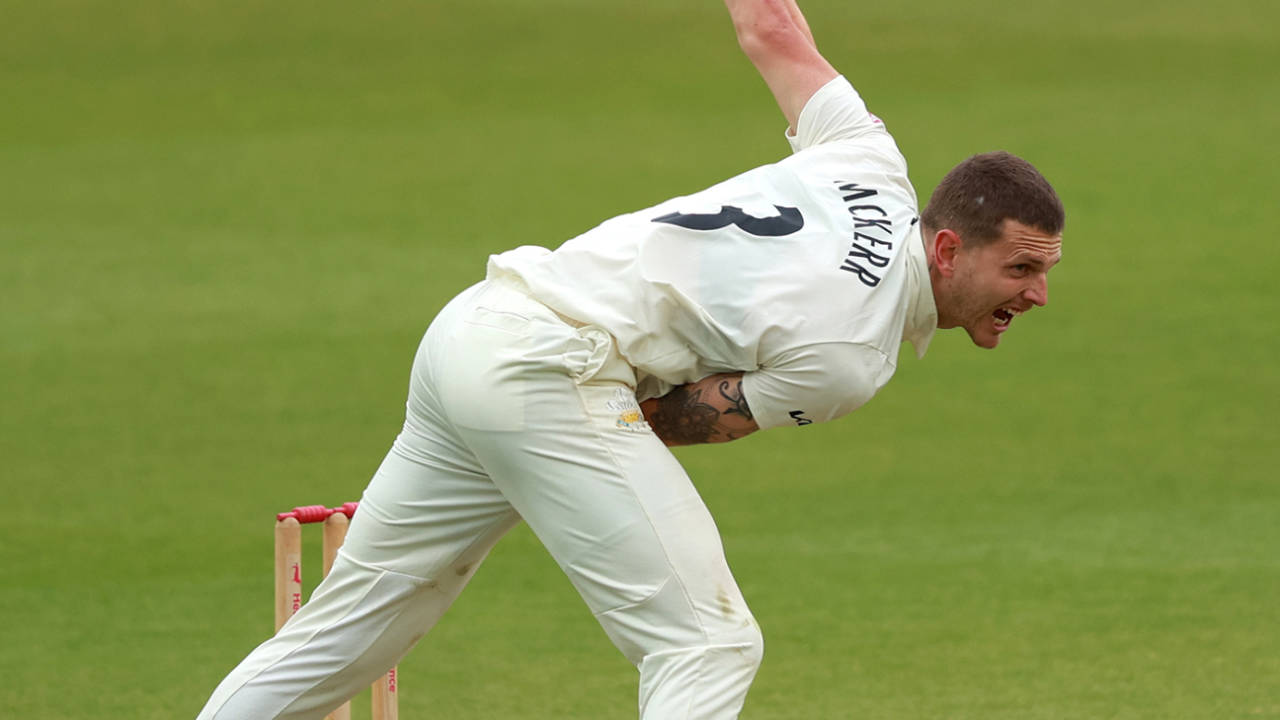 Conor McKerr delivers the ball, Surrey vs Lancashire, Vitality County Championship, Division One, Kia Oval, August 22, 2024