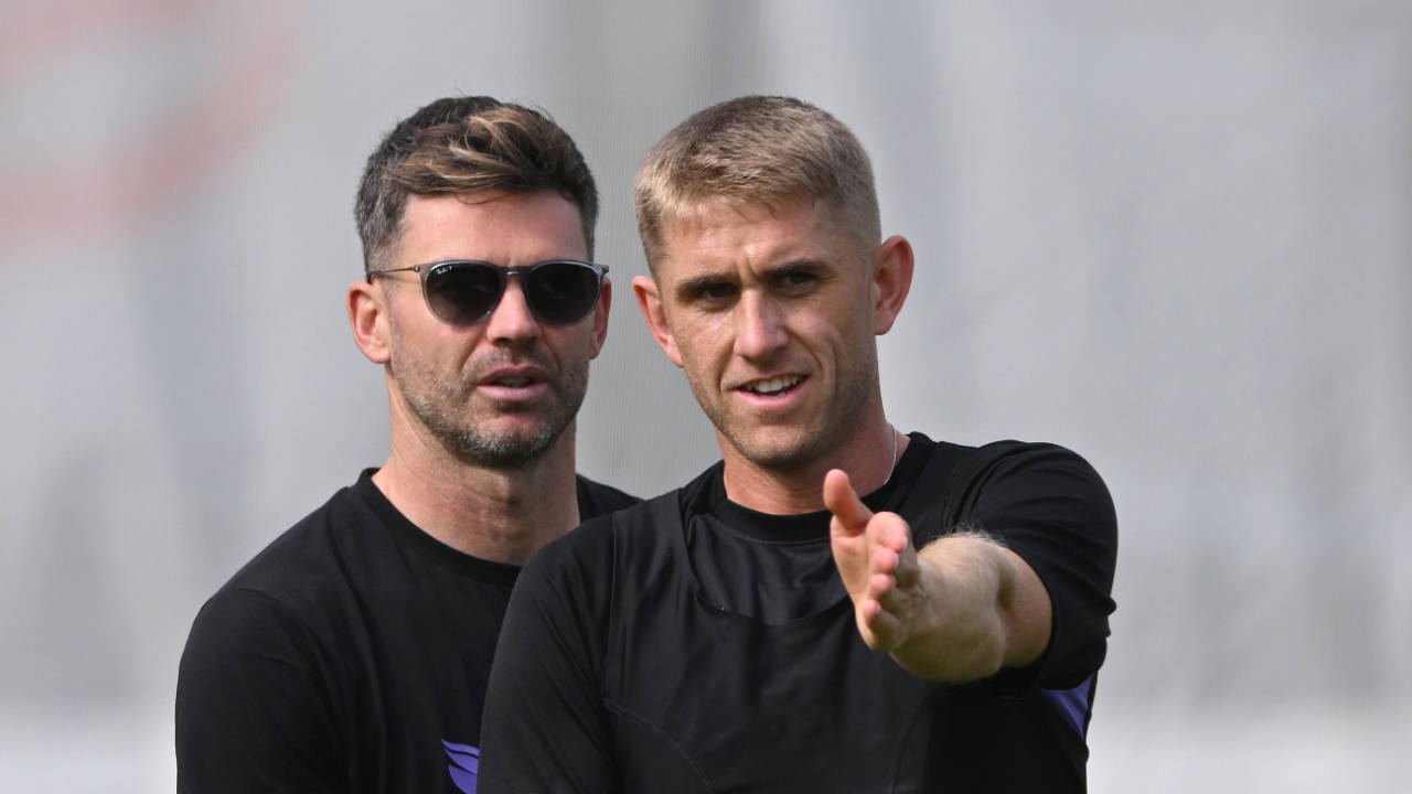Olly Stone (right) will make his Test comeback at Lord's after a three-year absence, England vs Sri Lanka, Lord's, practice, August 27, 2024
