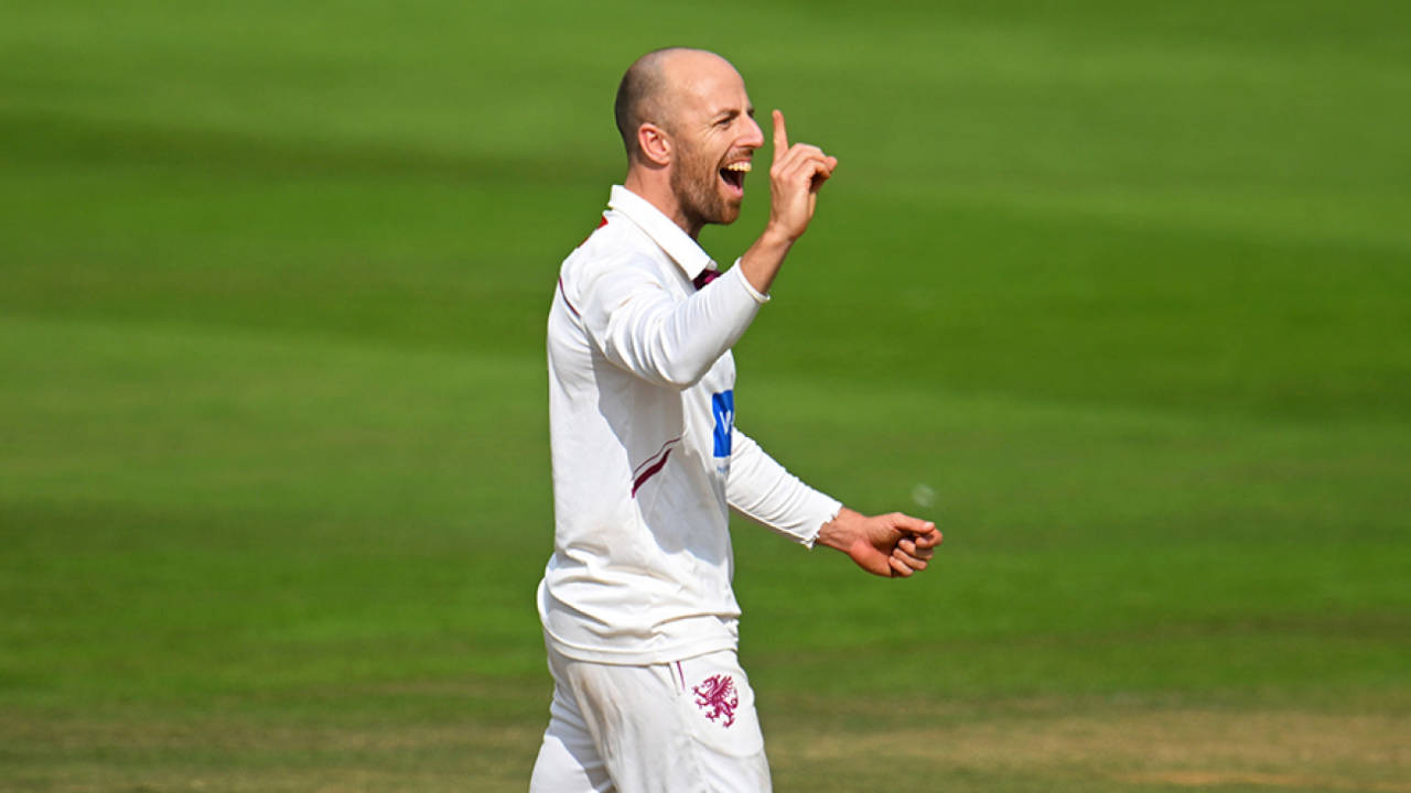 Jack Leach celebrates after bowling Ashton Turner, Somerset vs Durham, County Championship, Taunton, August 30, 2024