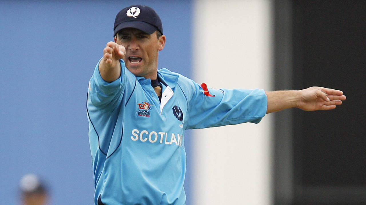 Gavin Hamilton directs his players in the field, New Zealand v Scotland, ICC World Twenty20, The Oval, June 6, 2009