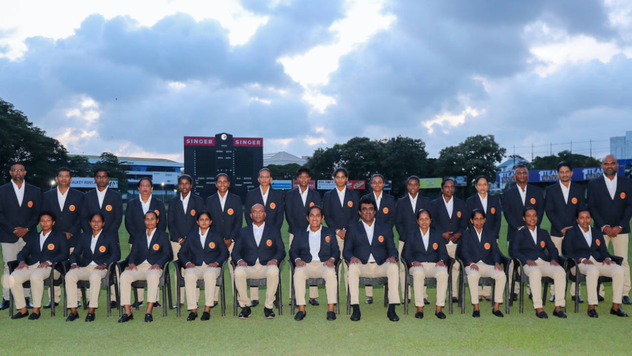Sri Lanka's players and support staff get clicked ahead of their trip to the UAE for the T20 World Cup, September 23, 2024