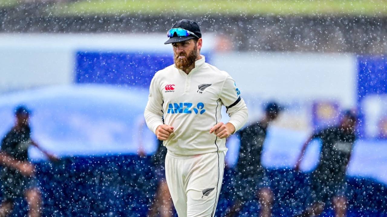 Kane Williamson walks back to the pavilion as rain stops play, Sri Lanka vs New Zealand, 2nd Test, 1st day, Galle, September 26, 2024