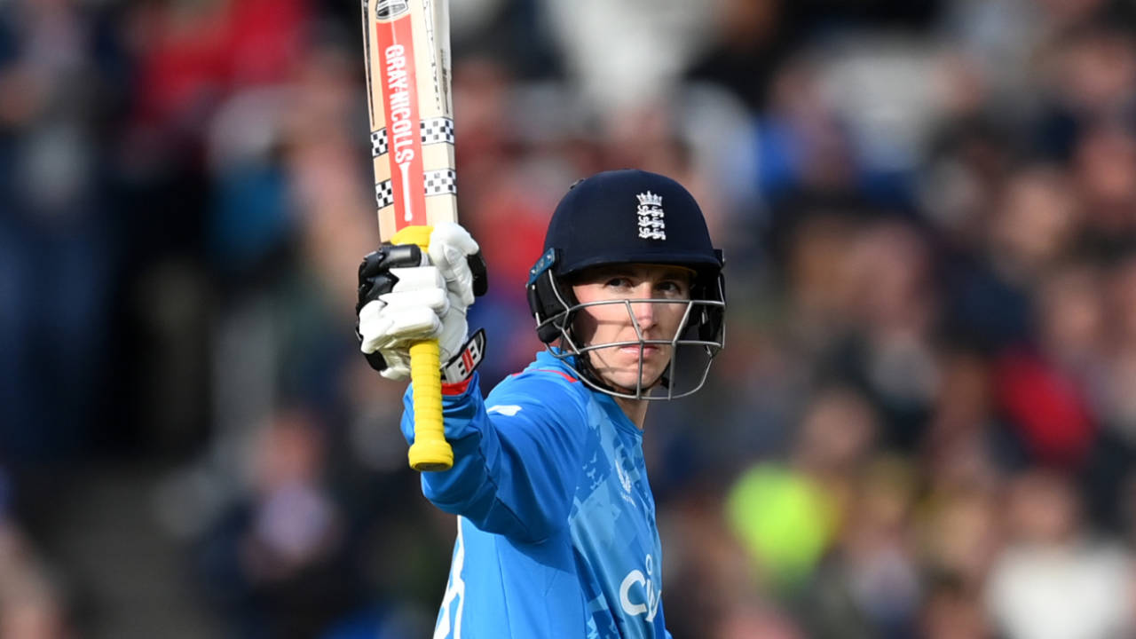 Harry Brook reached a 37-ball fifty to lead England's innings, England vs Australia, 4th ODI, Lord's, September 27, 2024