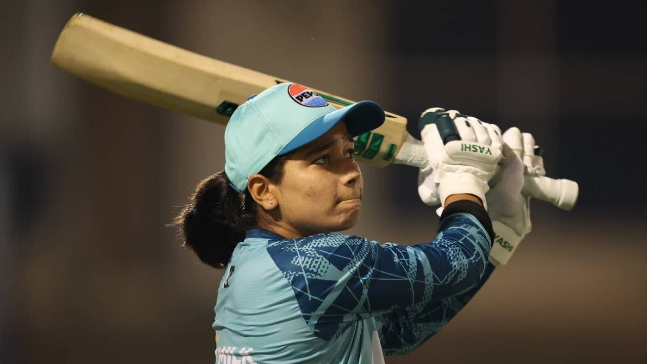 Fatima Sana hits out, Women's T20 World Cup, Dubai, September 27, 2024