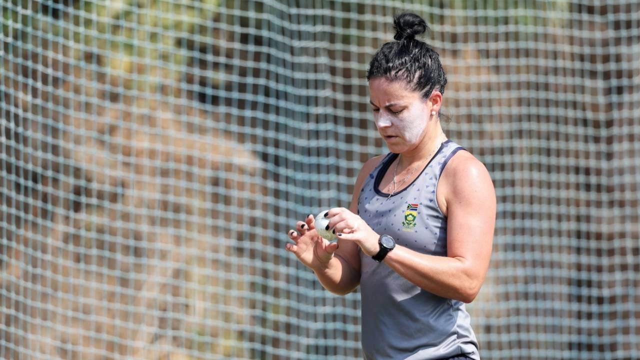 Marizanne Kapp gets ready for a bowl in the nets, Dubai, September 27, 2024
