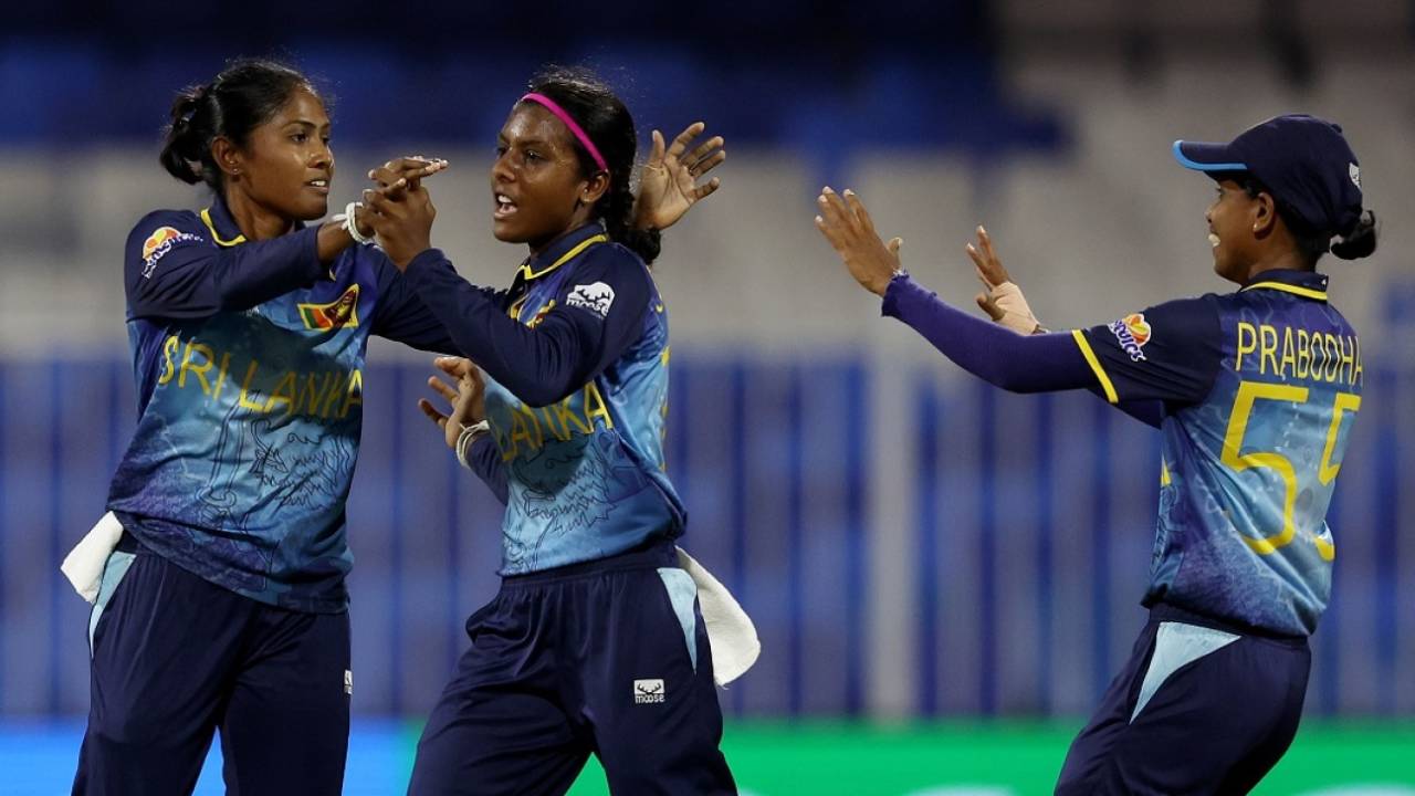 Sugandika Kumari struck twice in the powerplay, Pakistan vs Sri Lanka, Women's T20 World Cup, Sharjah, October 3, 2024