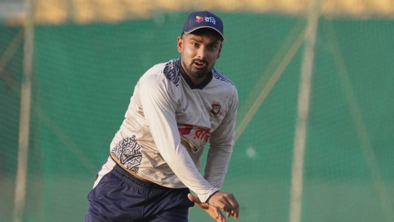 Litton Das takes part in a fielding drill, India vs Bangladesh, 1st T20I, Gwalior, October 4, 2024