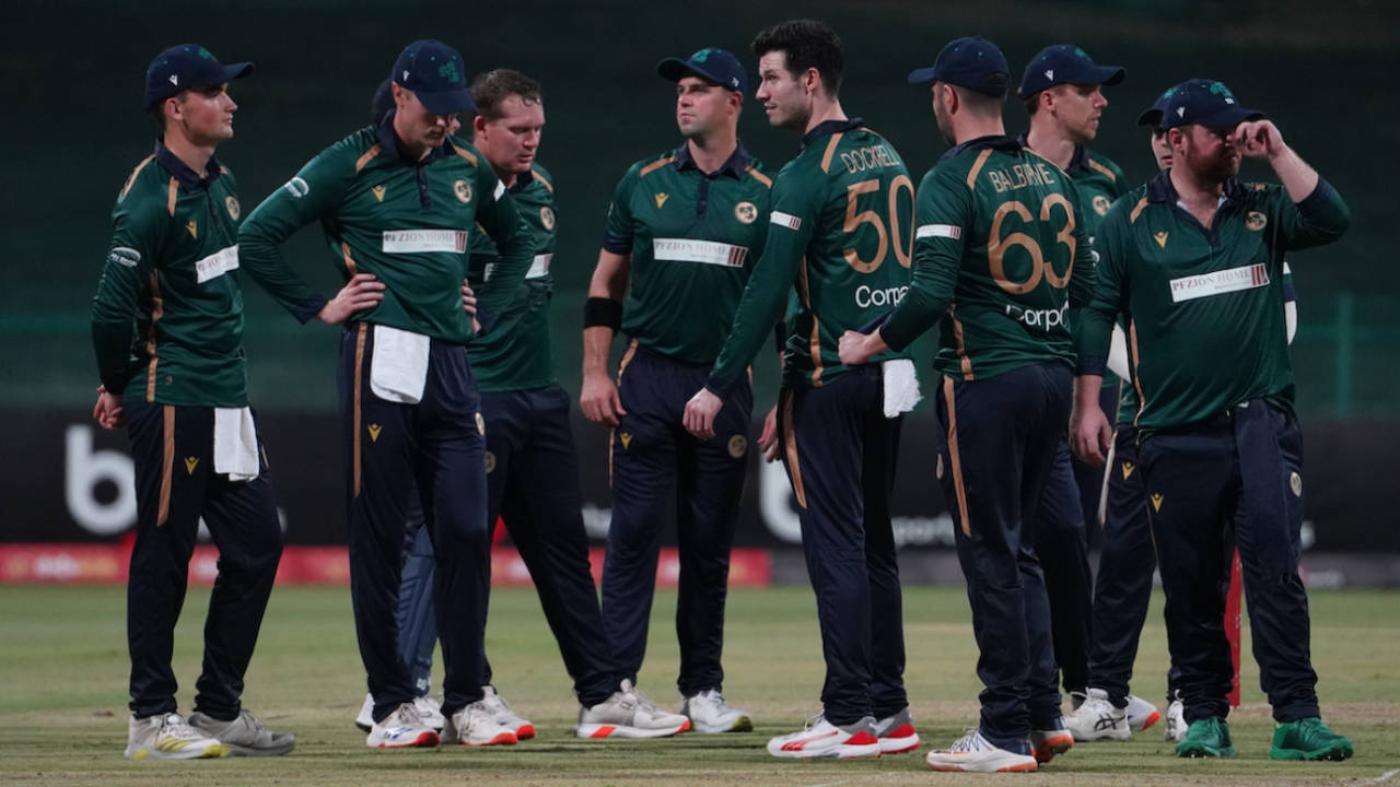 Graham Hume got Reeza Hendricks in his second over, Ireland vs South Africa, 3rd ODI, Abu Dhabi, October 7, 2024