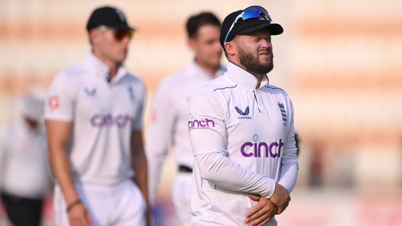 Ben Duckett winces after taking a painful blow to the thumb at slip, Pakistan vs England, 1st Test, Multan, 2nd day, October 8, 2024