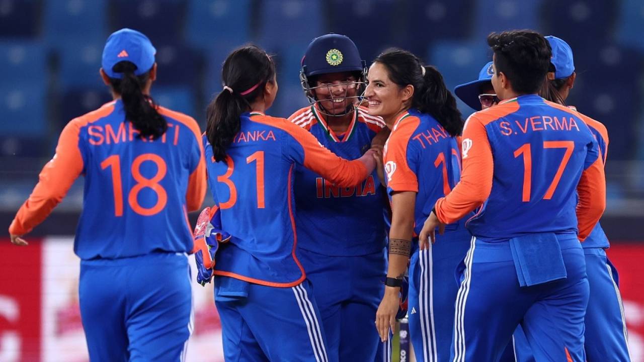 Renuka Singh struck twice in the powerplay to dent Sri Lanka, India vs Sri Lanka, ICC Women's T20 World Cup, Dubai, October 9, 2024