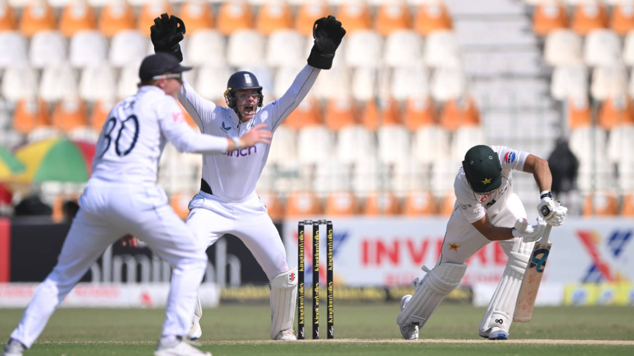Salman Agha was trapped lbw by Jack Leach for 63, Pakistan vs England, 1st Test, Multan, 5th day, October 11, 2024