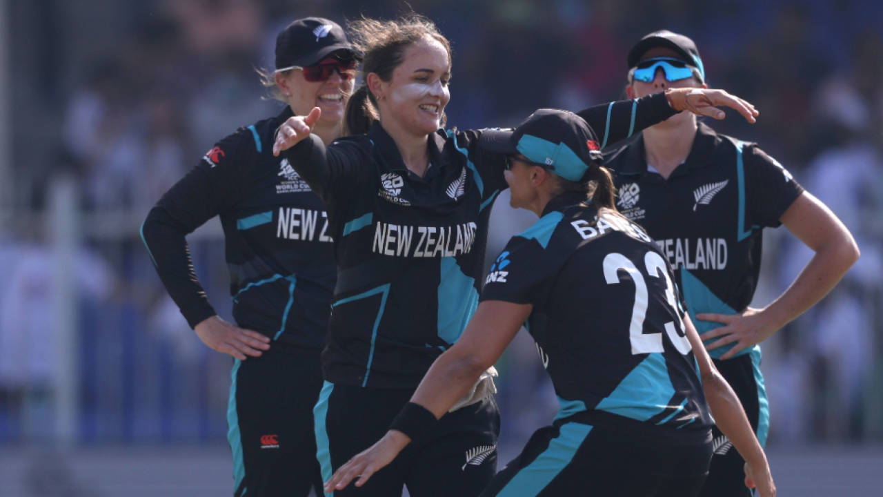 Amelia Kerr finished with figures of 4-0-13-2, New Zealand vs Sri Lanka, Women's T20 World Cup 2024, Sharjah, October 12, 2024