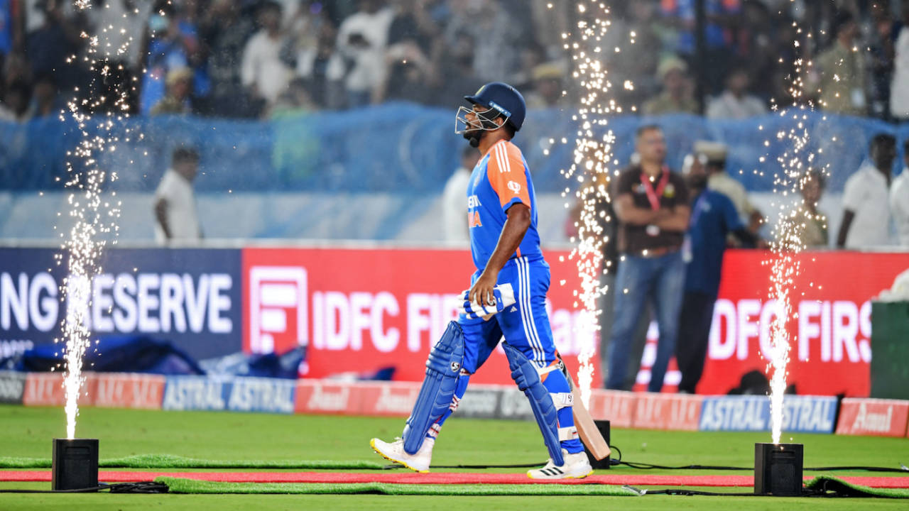 Sanju Samson walked out to fireworks before he provided them in Hyderabad, India vs Bangladesh, 3rd T20I, Hyderabad, October 12, 2024