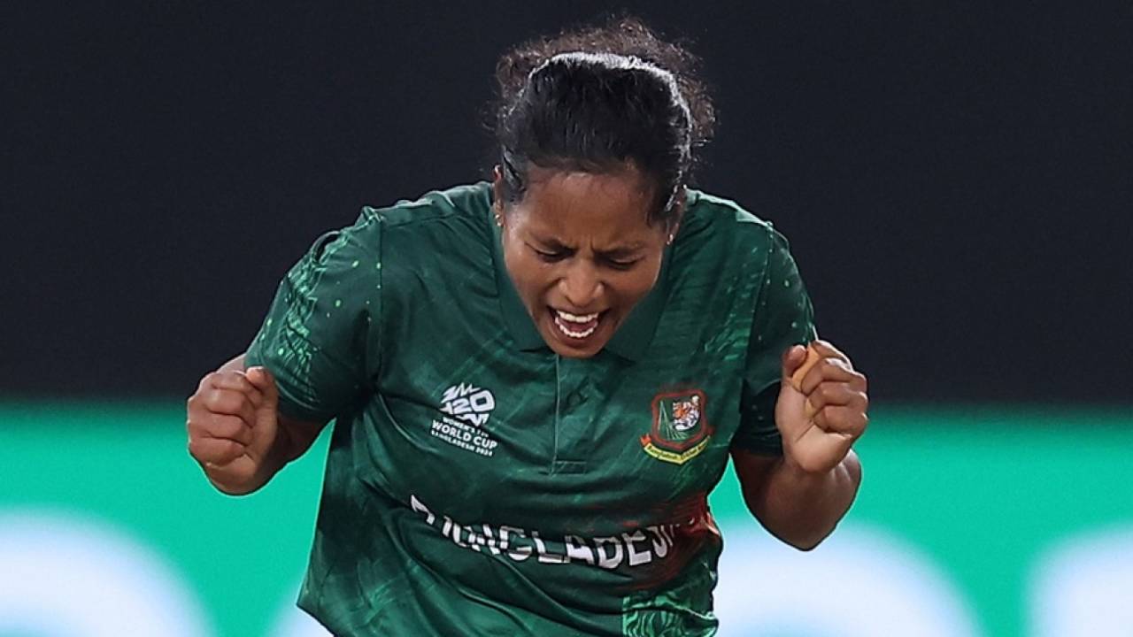 Ritu Moni celebrates after dismissing Tazmin Brits, Bangladesh vs South Africa, T20 World Cup 2024, Dubai, October 12, 2024