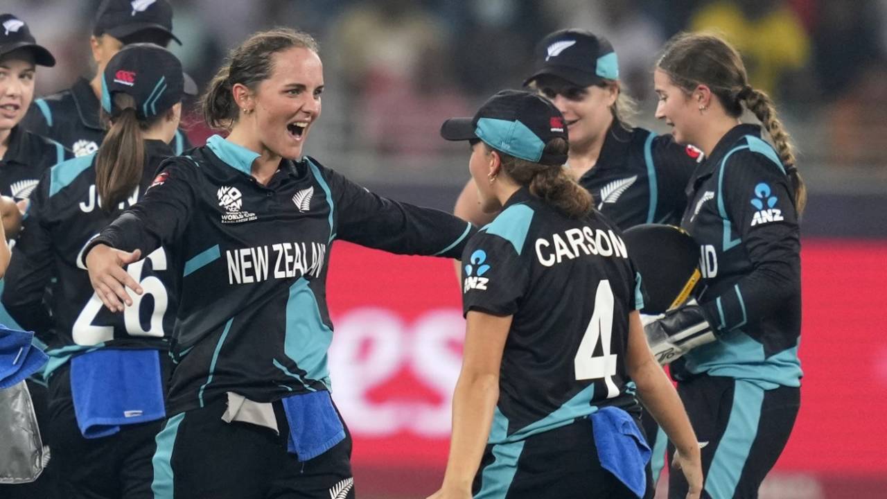 Amelia Kerr is pumped up after dismissing Laura Wolvaardt, South Africa vs New Zealand, Women's T20 World Cup, final, Dubai, October 20, 2024
