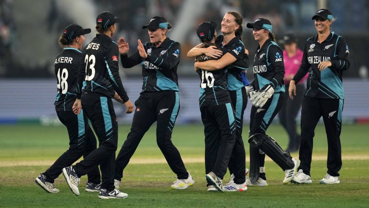 Rosemary Mair celebrates getting rid of Nadine de Klerk, South Africa vs New Zealand, Women's T20 World Cup, final, Dubai, October 20, 2024