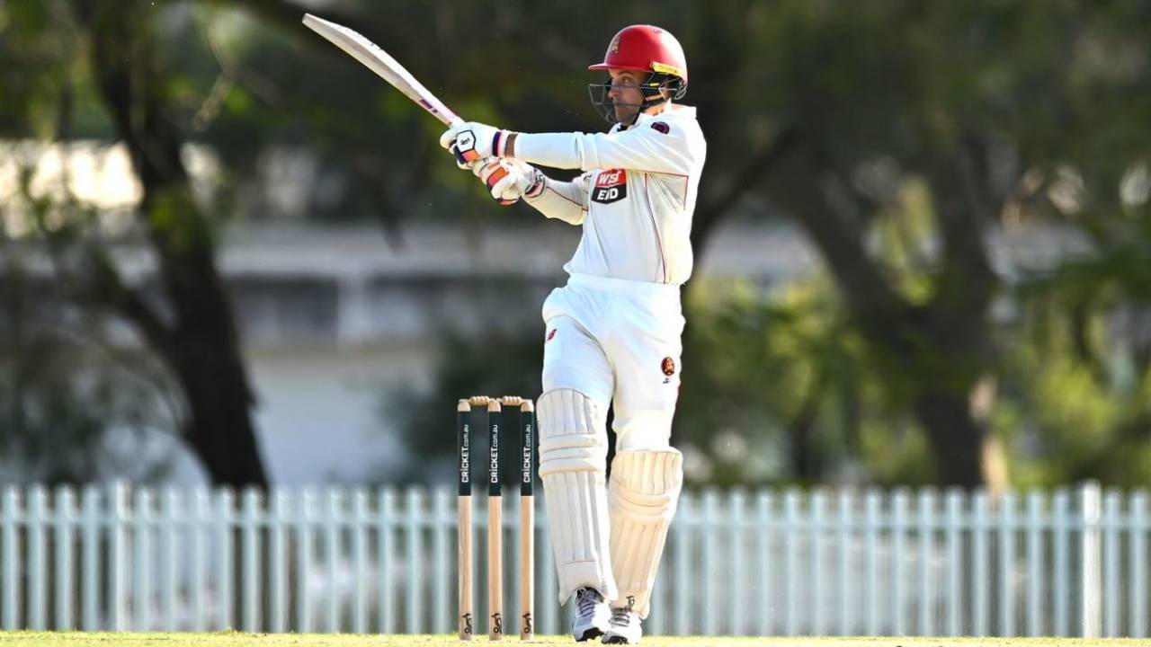 Alex Carey pulls behind square, Queensland vs South Australia, Sheffield Shield, Allan Border Field, October 22, 2024