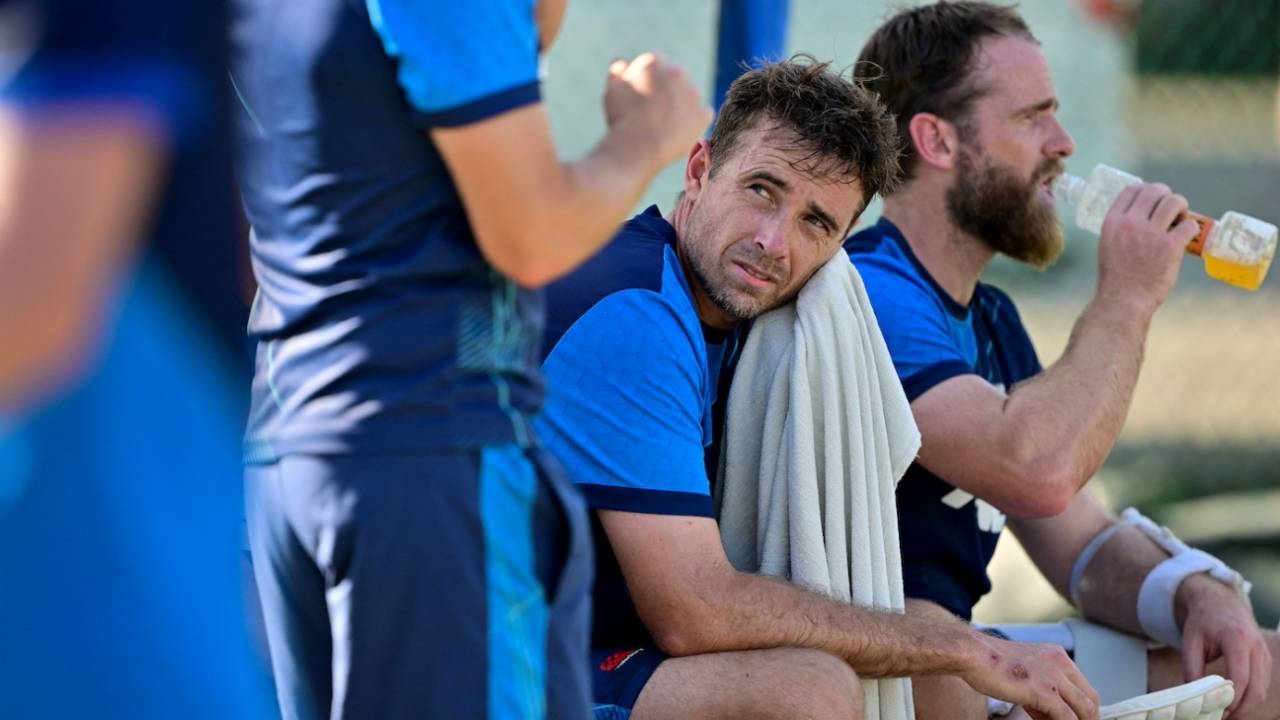 Tim Southee cools off during a training session, Galle, September 25, 2024