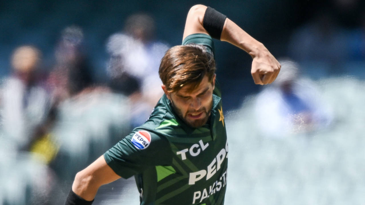 Shaheen Afridi dismissed both openers in his first spell, Australia vs Pakistan, 2nd ODI, Adelaide, November 8, 2024