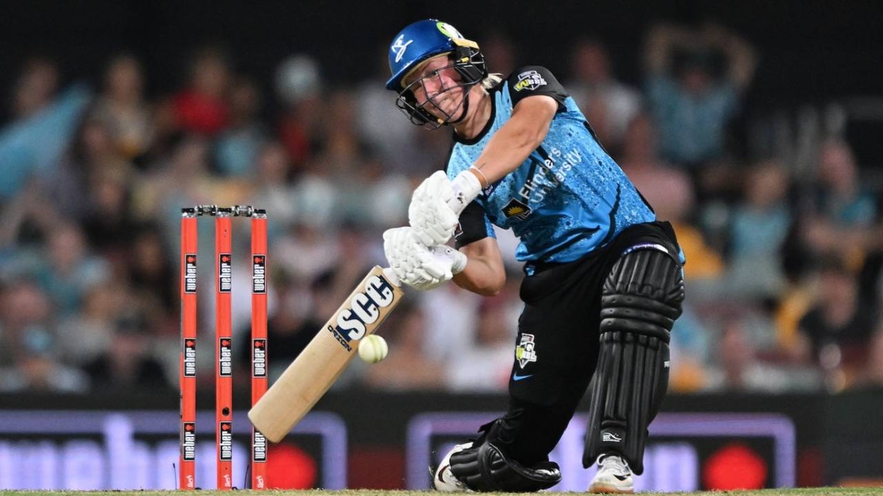 Madeline Penna's 40-ball 60 was the highlight of the Strikers' innings, Adelaide Strikers vs Hobart Hurricanes, WBBL, Adelaide, November 16, 2024