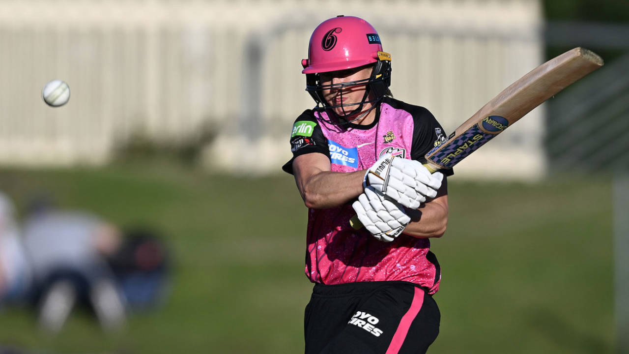 Ellyse Perry couldn't quite carry Sydney Sixers to victory, Sydney Sixers vs Perth Scorchers, WBBL, Hobart, November 21, 2024