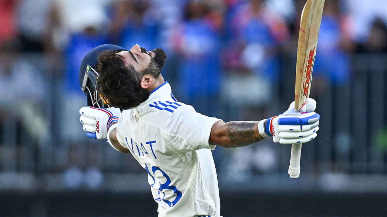 Virat Kohli sweeps during his hundred, Australia vs India, 1st Test, Perth, 3rd day, November 24, 2024