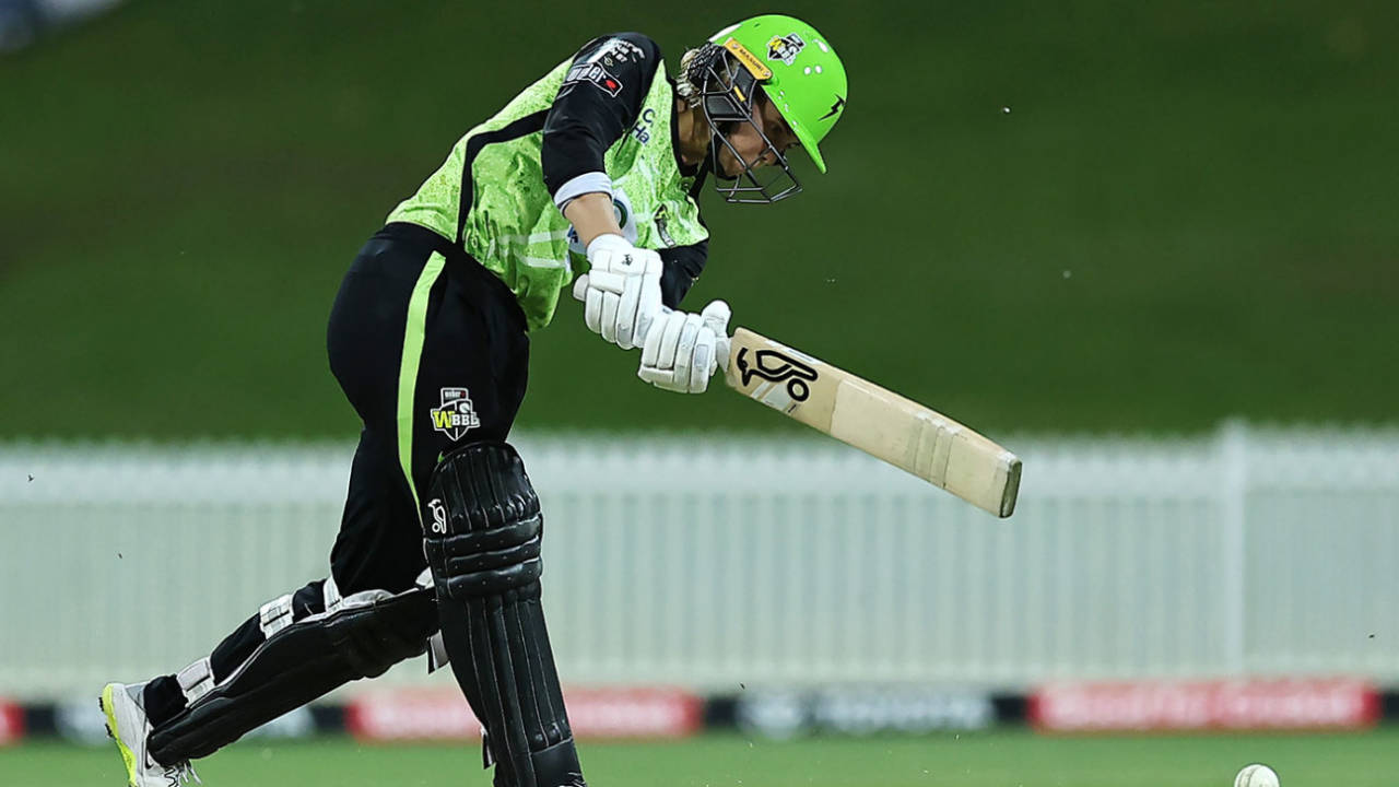 Phoebe Litchfield played the key innings in Sydney Thunder's chase, Sydney Thunder vs Hobart Hurricanes, WBBL, Knockout, Drummoyne Oval, November 27, 2024