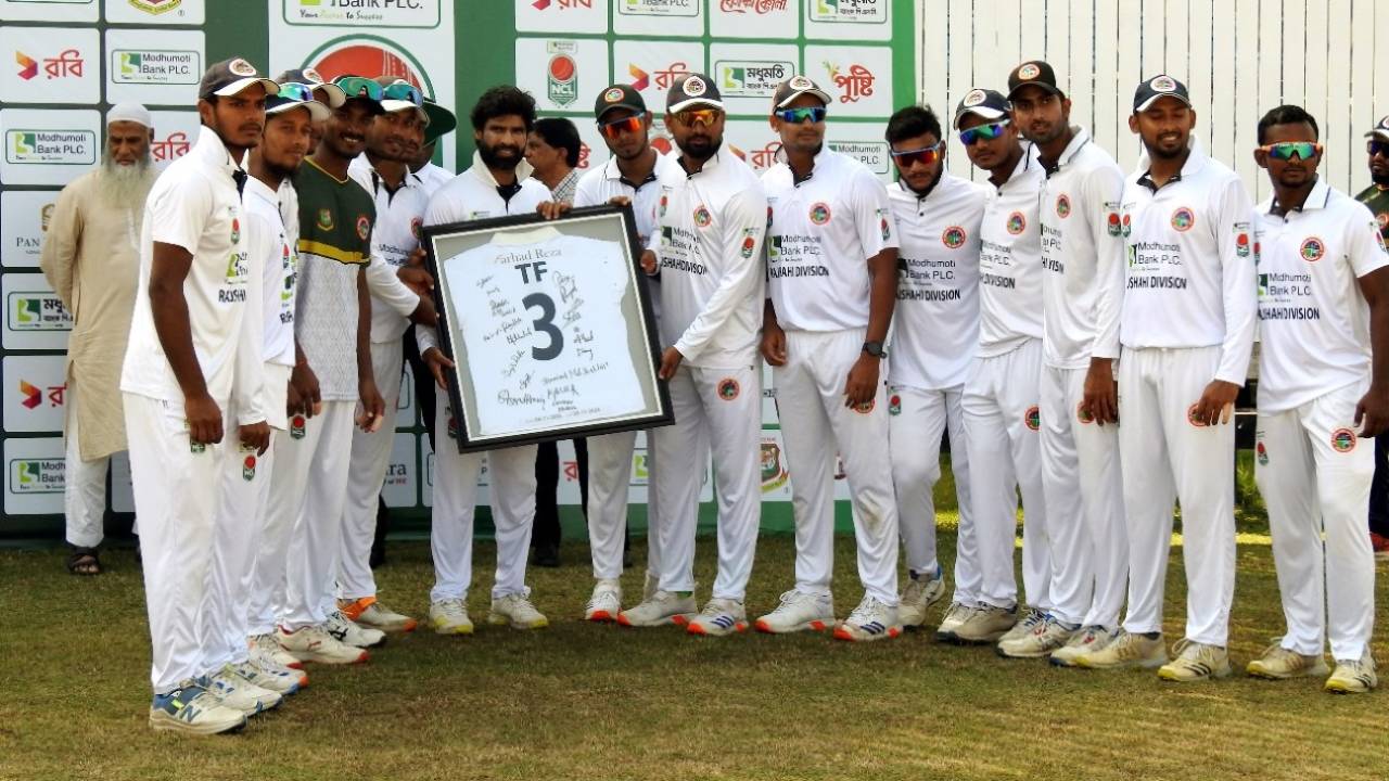 A memento for the retiring Farhad Reza to take back, Rajshahi Division vs Sylhet Division, National Cricket League, 4th day, Chattogram, December 3, 2024