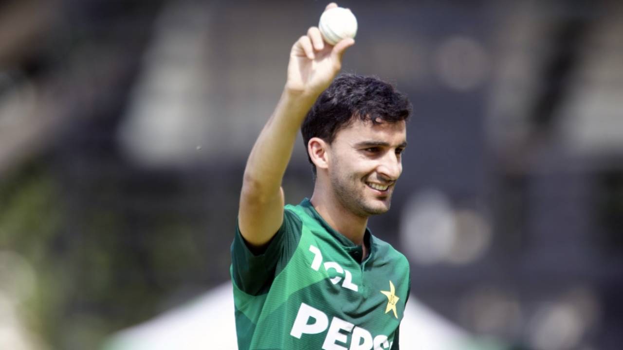 Sufiyan Muqeem walks back after his T20I best figures of 5 for 3, Zimbabwe vs Pakistan, 2nd T20I, Bulawayo, December 3, 2024