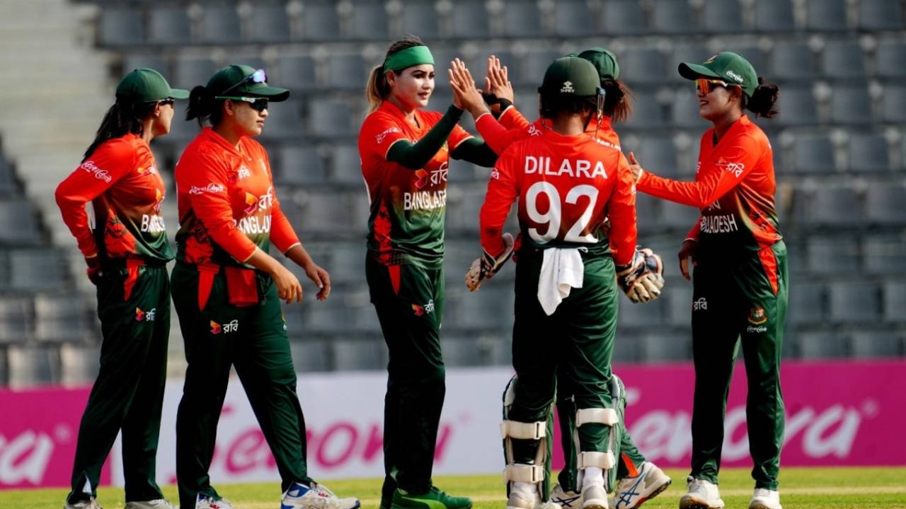 Jahanara Alam celebrates a wicket with her Bangladesh team-mates, Bangladesh vs Ireland, 1st Women's T20I, Sylhet, December 5, 2024