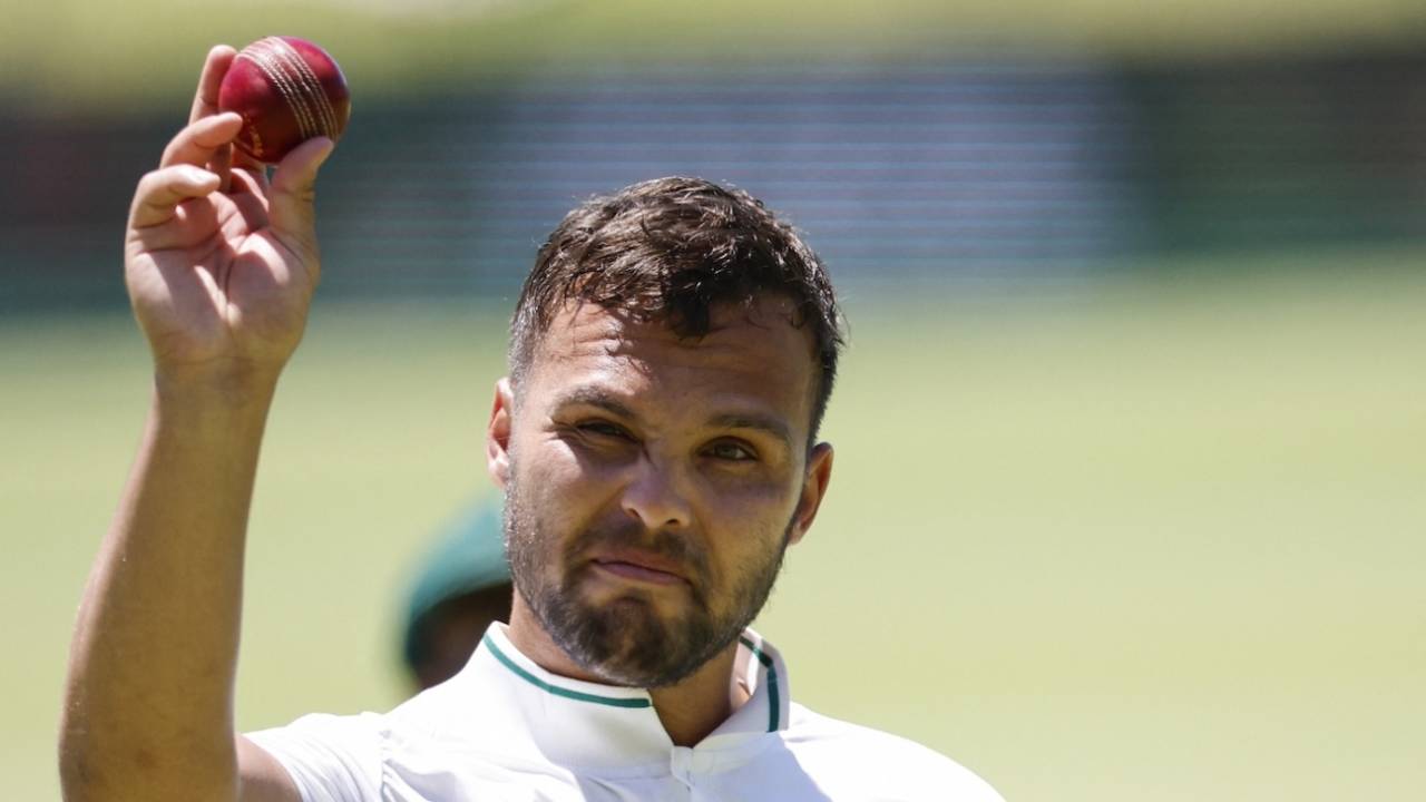 Dane Paterson completed his first five-for in Test cricket, South Africa vs Sri Lanka, 2nd Test, Gqeberha, 3rd day, December 7, 2024