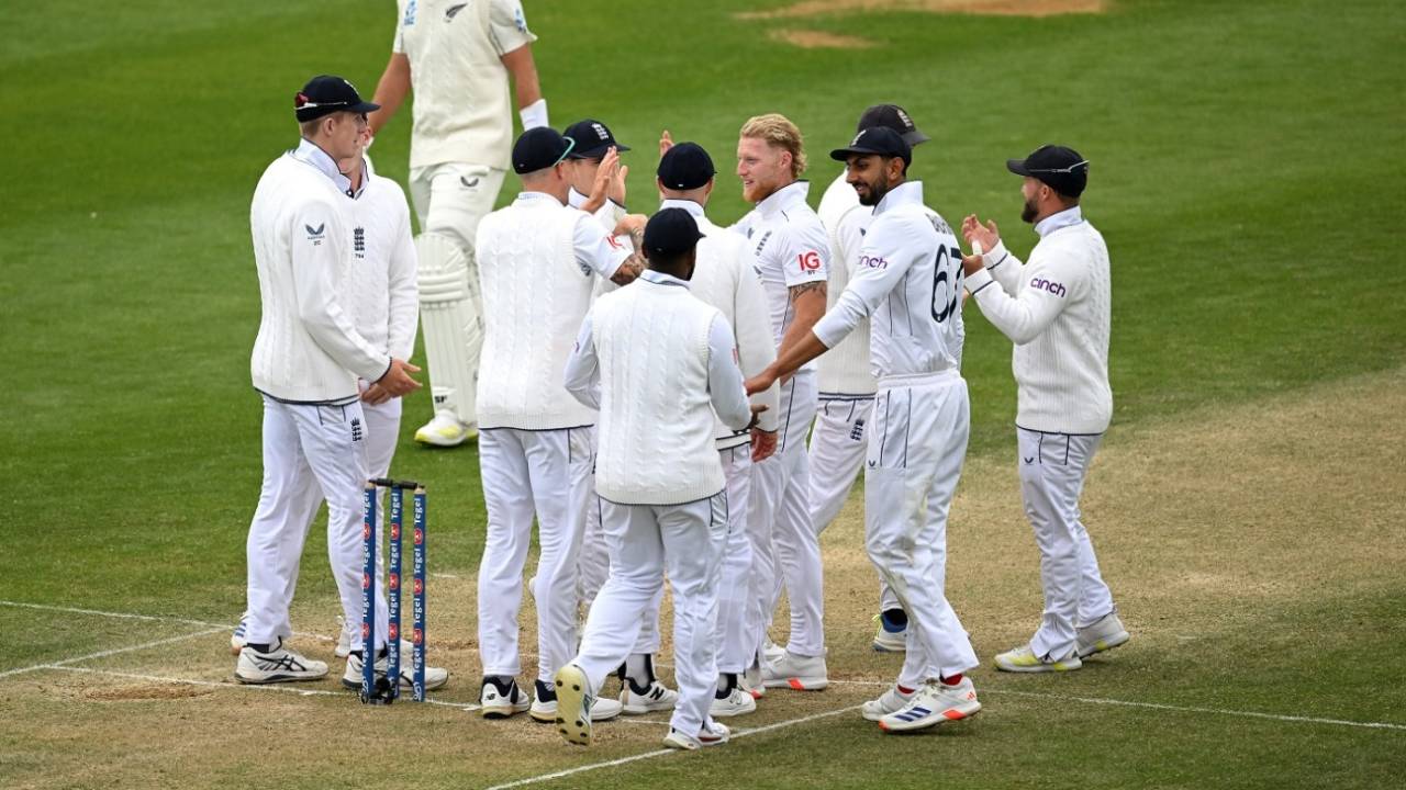 Ben Stokes picked up three wickets to hasten the end, New Zealand vs England, 2nd Test, Wellington, 3rd day, December 8, 2024