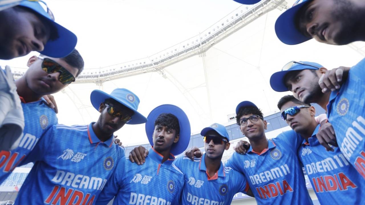 India Under-19 players huddle up, Bangladesh vs India, Under-19s Asia Cup final, Dubai, December 8, 2024