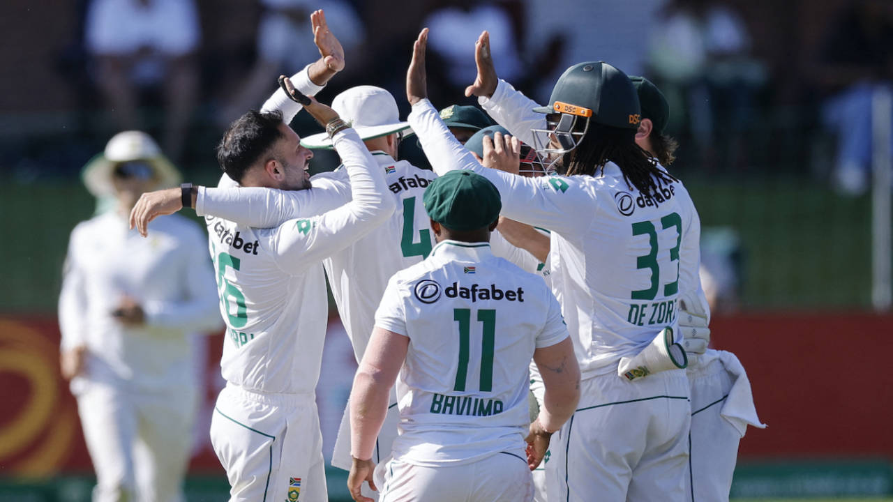 Keshav Maharaj took key wickets in the final session, South Africa vs Sri Lanka, 2nd Test, Gqeberha, 4th day, December 8, 2024