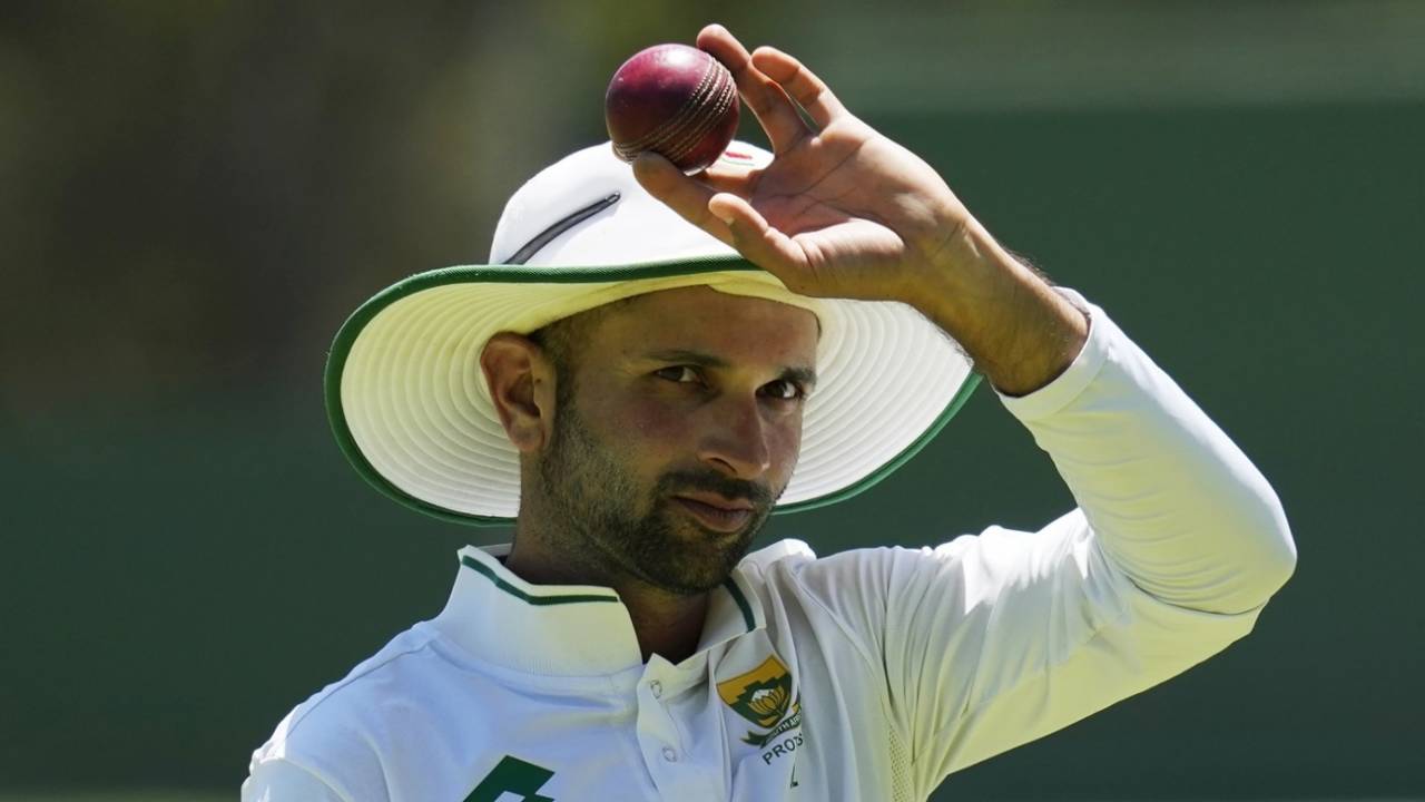 Keshav Maharaj celebrates his five-for, South Africa vs Sri Lanka, 2nd Test, Day 5, ICC World Test Championship, Gqeberha, December 9, 2024