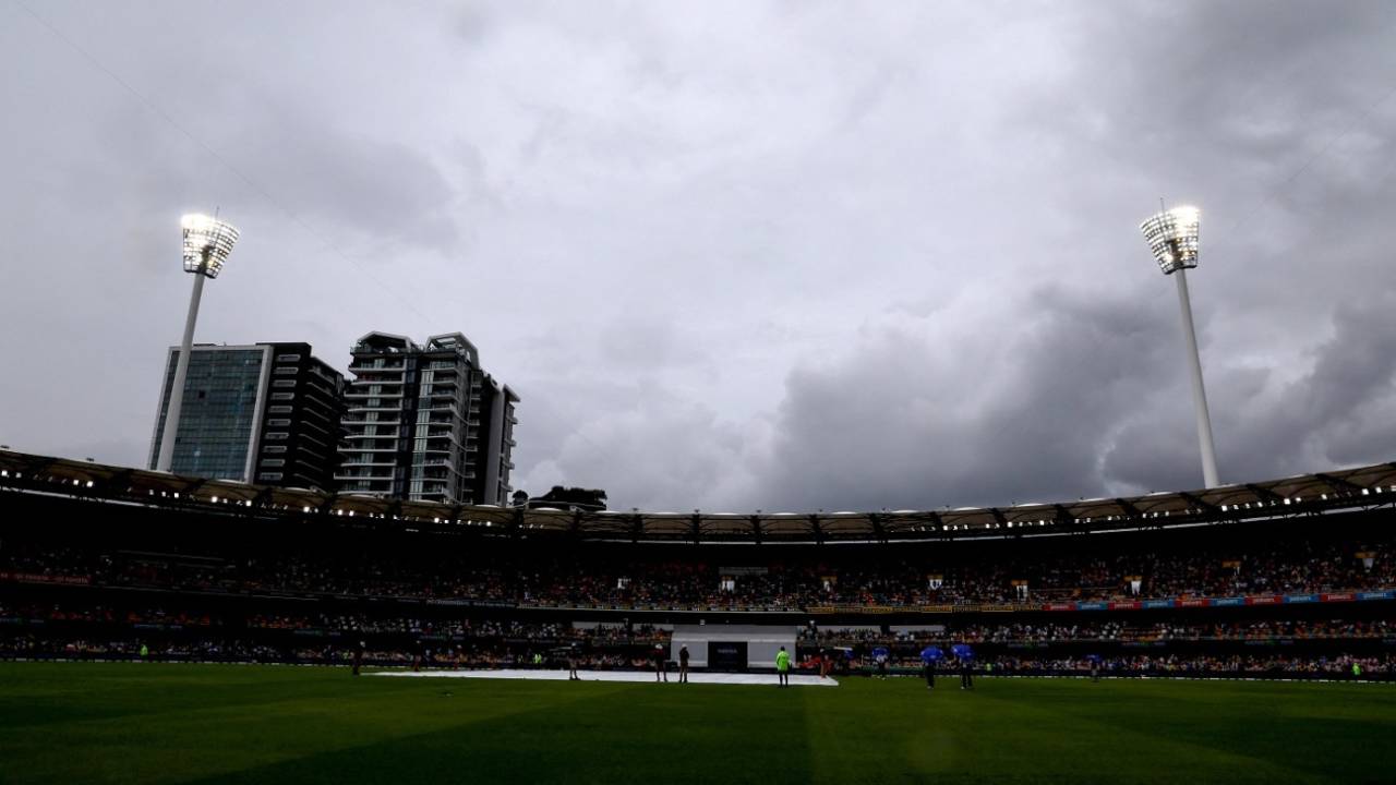 Dark clouds stalk the Gabba, Australia vs India, 3rd Test, Brisbane, December 14, 2024