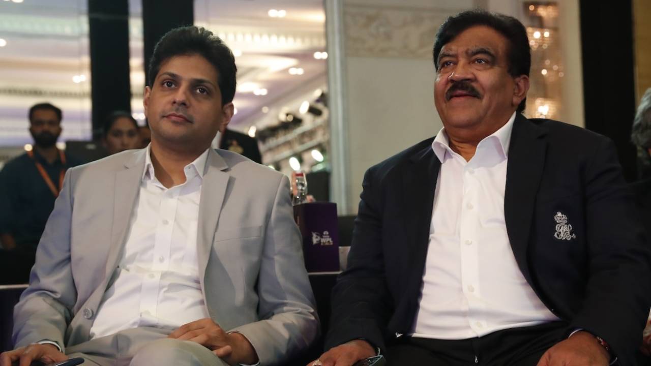 Avishek Dalmiya and V Chamundeswaranath arrived for the WPL auction, Bengaluru, December 15, 2024