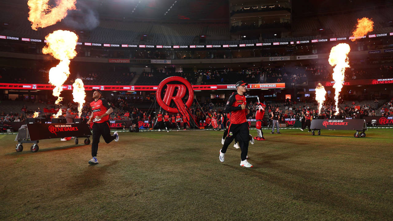 Melbourne Renegades enter the field, Melbourne Renegades vs Perth Scorchers, BBL, Melbourne, December 23, 2024