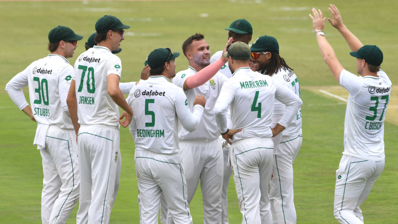 Dane Paterson repeatedly did damage to Pakistan, in conversation with Kagiso Rabada, South Africa vs Pakistan, 1st Test, Centurion, 1st day, December 26, 2024