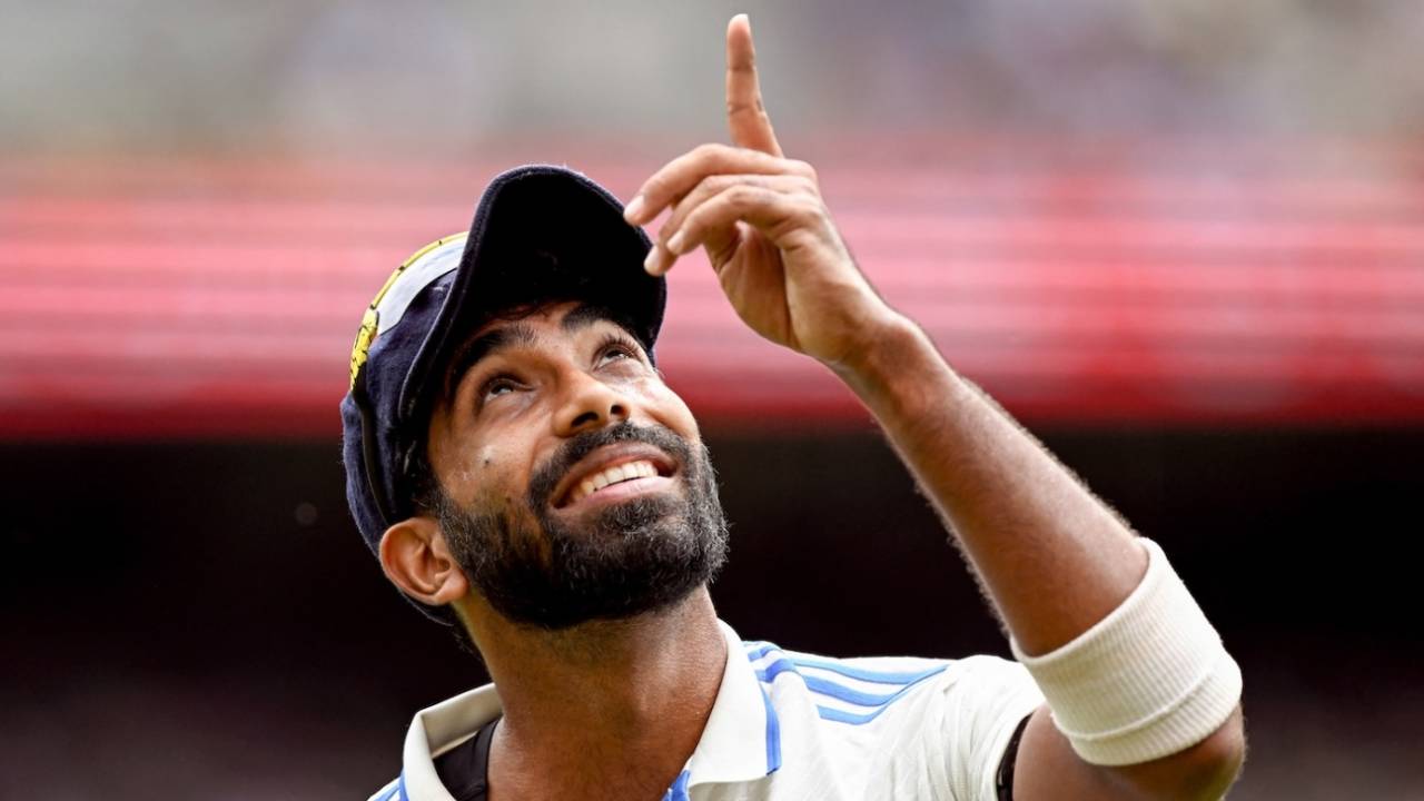 Jasprit Bumrah probably has a question for upstairs, Australia vs India, 4th Test, Melbourne, 2nd day, December 27, 2024
