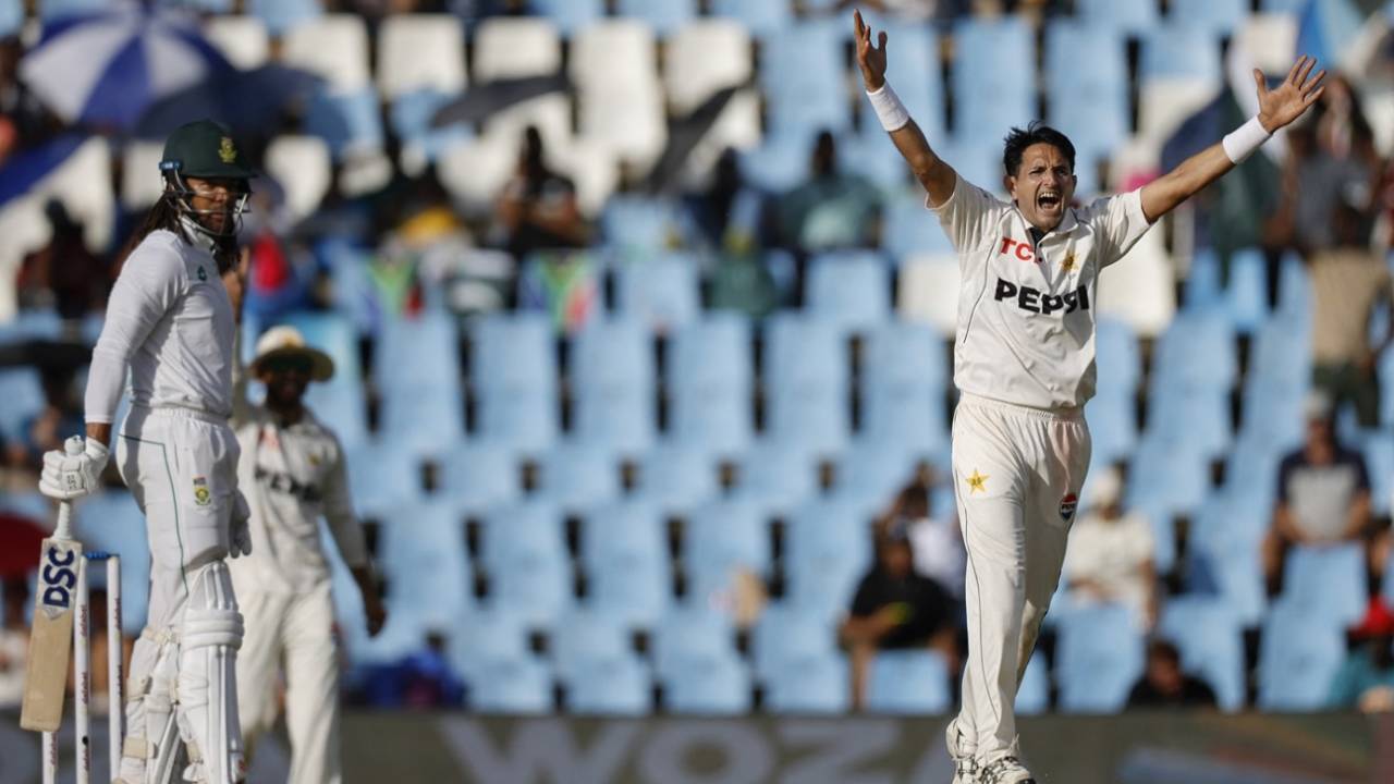 Mohammad Abbas trapped Toni de Zorzi early, South Africa vs Pakistan, 1st Test, Centurion, 3rd day, December 28, 2024
