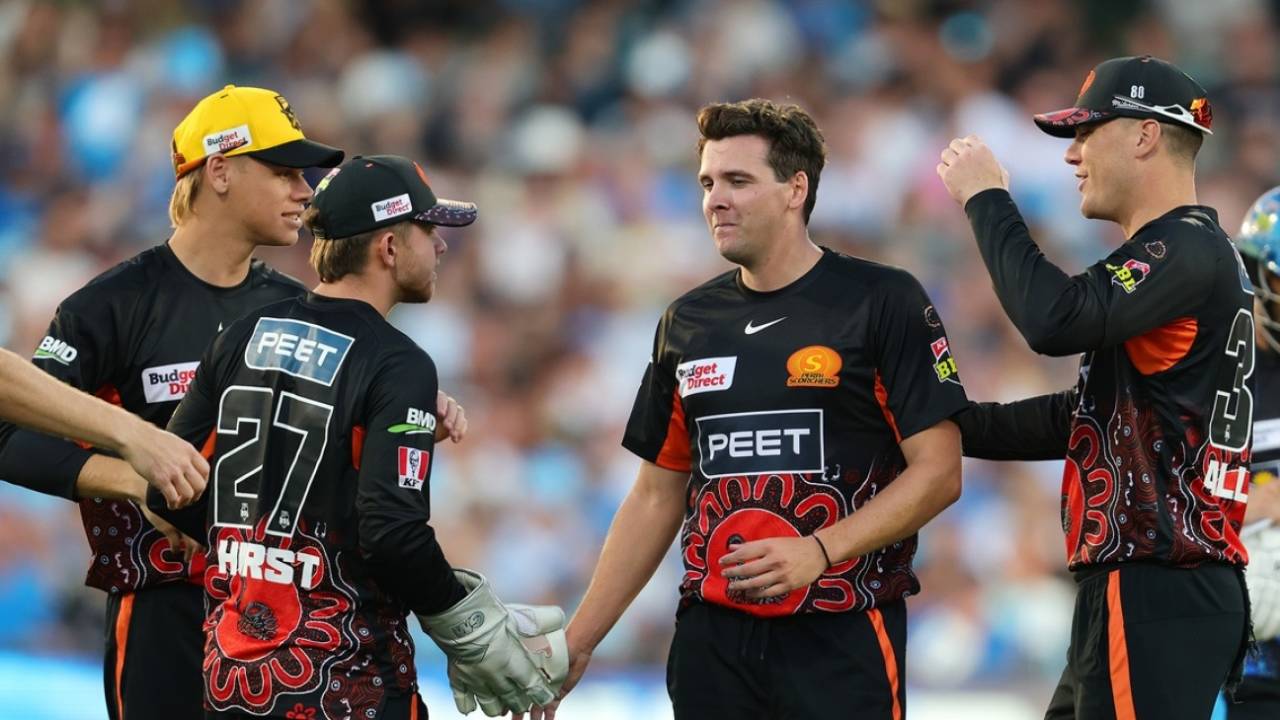 Jhye Richardson finished the 2024 calendar year with 3 for 29, Adelaide Strikers vs Perth Scorchers, BBL 2024, Adelaide, December 31, 2024