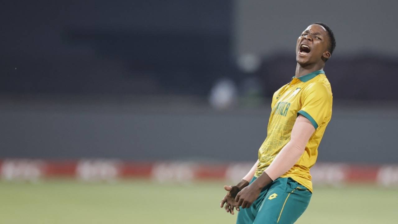 Kwena Maphaka celebrates after dismissing Mohammad Rizwan, South Africa vs Pakistan, 1st T20I, Durban, December 10, 2024