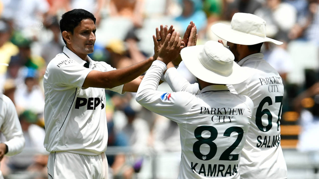Mohammad Abbas dismissed Wiaan Mulder for 5, South Africa vs Pakistan, second Test, Cape Town, January 3, 2025
